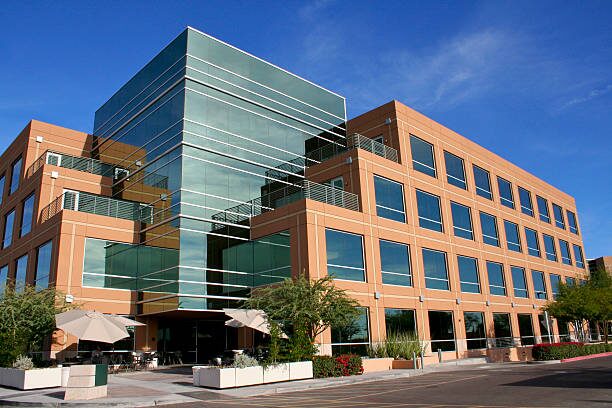 Office building with freshly painted exterior walls and clean trim by an exterior painter in Columbus, OH